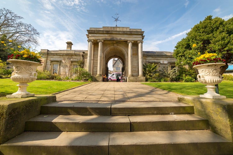 Steps and gate house at the Sheffield Botanical Gardens, South Yokshire, England, UK