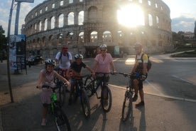 Pola mette in evidenza l'avventura in bicicletta