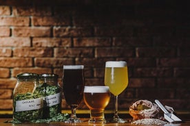 Degustação privada de cerveja artesanal local no centro da antiga Larnaca