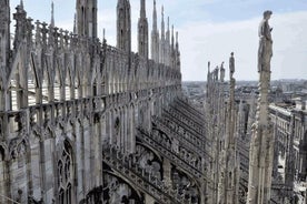 Keine Warteschlange-Tour: Untergrund des Mailänder Doms und Terrasse in kleiner Gruppe