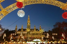 Recorrido navideño en Viena, incluido el mercado del Palacio de Belvedere