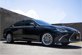 Traslado a toda la isla de Puerto Rico, Lexus Luxury Sedan, zona selecta