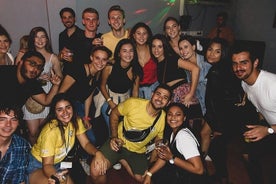 Porto Pubcrawl: 5h,7 Drinks,4 bars &Skip the line Club Entry