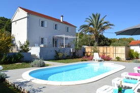 Holiday home on DUGI OTOK - OTOK