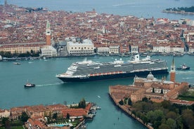 Gemeinsamer Venedig-Transfer bei der Anreise: Marittima-Hafen ins Zentrum von Venedig