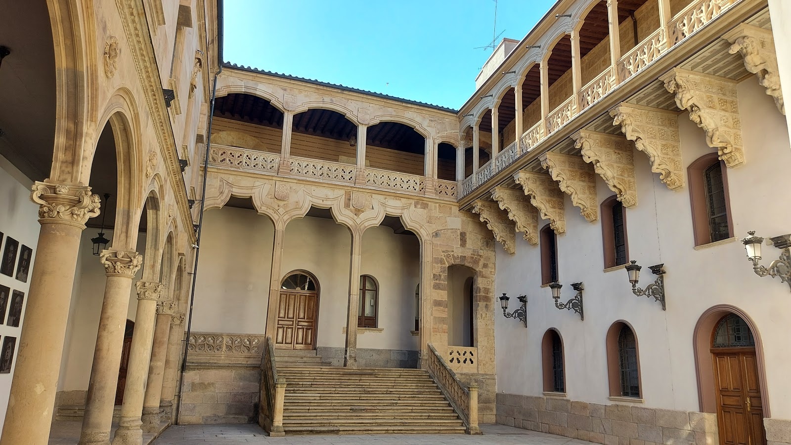 La Salina Palace travel guide