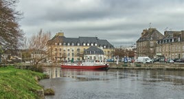 Pontivy car rental