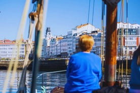 Un giro in barca a Coruña dal mare