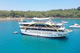 Kemer: tour en yate de lujo cerca de Olympus y Phaselis Bay con almuerzo