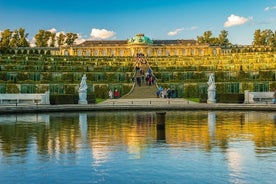 Sachsenhausen and Potsdam with Guide and Private Vehicle