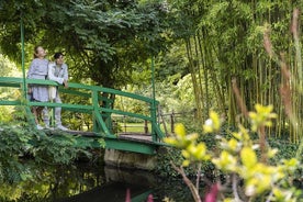 Excursión de un día al Palacio de Versalles y Giverny desde París con almuerzo