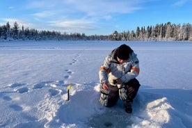 Activité d'initiation à la pêche sur glace de 2 heures à Köngäs, Finlande