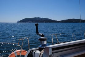 Zeilboot in Arrábida, Setúbal