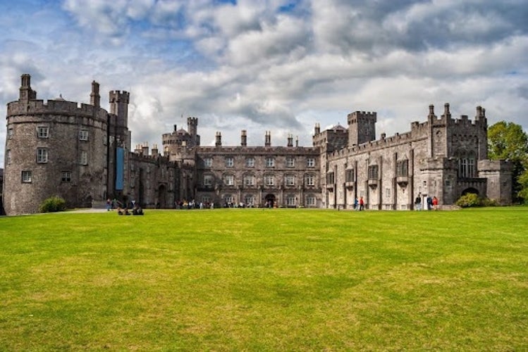 Kilkenny Castle.jpg