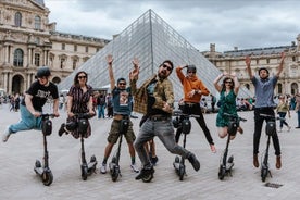 Tour guiado en patinete eléctrico por París