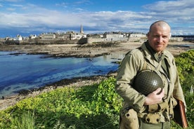 Uvanlig omvisning i Saint Malo i fordypning i 1944