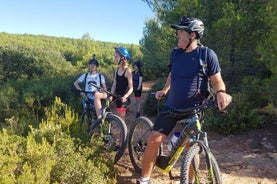 E-cykeltur på Sainte Victoire Mountain, Aix-en-Provence