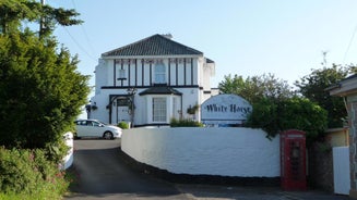 The White Horse Guesthouse