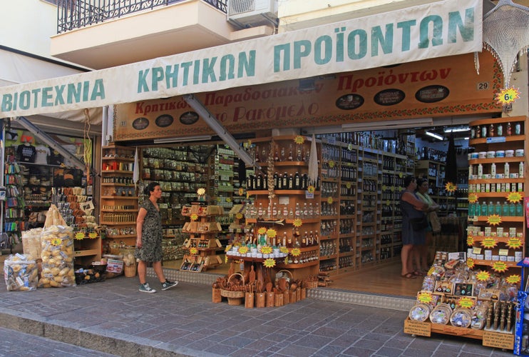 market in Rethymno.jpg