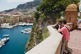 Private Photoshoot Tour in Monaco City with Photographer