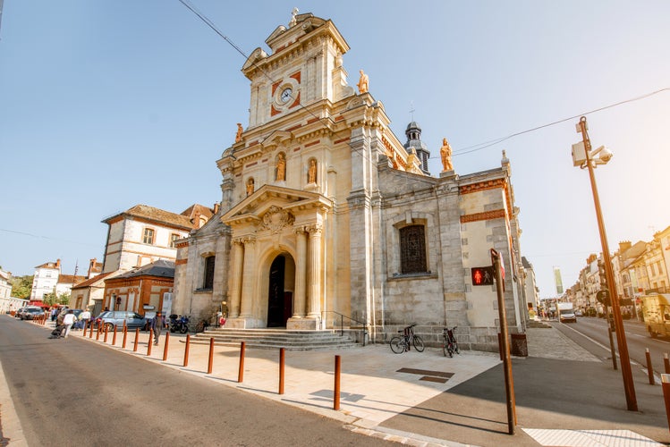 St. Louis Church built between 1611 and 1614 it was reconstructed during the Second Empire. Fontainebleau, France.