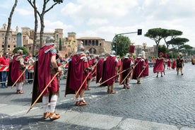 Fra Civitavecchia: Heldagstur til Forum Romanum og Colosseum