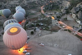 Tour privato della Cappadocia di 2 giorni da Istanbul (mongolfiera opzionale)