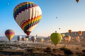 2-tägige Kappadokien-Tour ab Istanbul mit optionaler Ballonfahrt