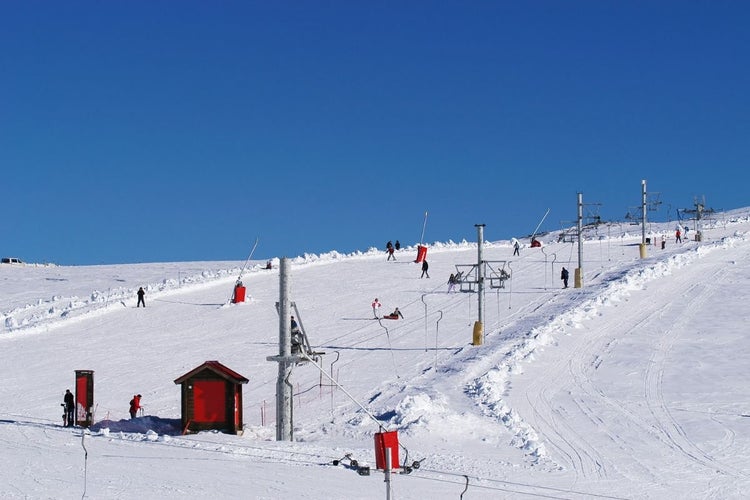 Skiing at Serra da Estrela (1).jpg