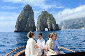 Tour Privado de Capri por Mar Tudo Incluído