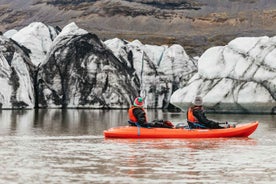 Sólheimajökull: Leiðsögn í Kajakferð á Jökullóninu