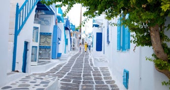 4 Day Tour of Crete, Santorini, and Mykonos to Discover Greek Islands