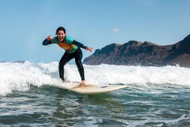 Heldags surflektion för nybörjare i Famara, Spanien