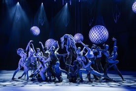 FALLING | IN LOVE Grand Show im Friedrichstadt-Palast Berlin