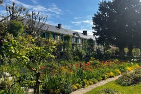 Private Tour From Paris to Giverny Claude Monet's Gardens