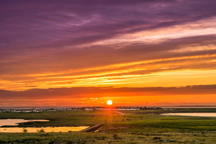 Midnight sun in Iceland.jpg