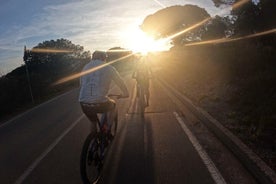 2-stündige magische E-Bike-Tour bei Sonnenuntergang in Capoliveri