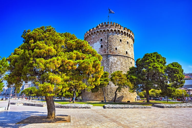 Photo of the White Tower in Thessaloniki, Greece.