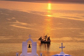 Santorini Sunset Cheers & Dine