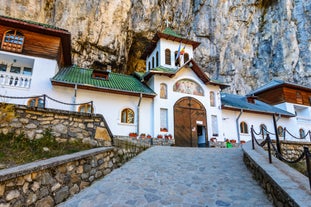 Ialomiței Cave