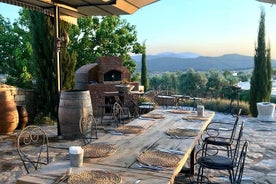 Speisen und Wein Abendessen im Karnas Vineyards Bodrum