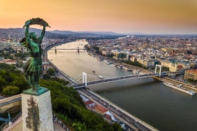 2-Hour Private Night Tour of Budapest