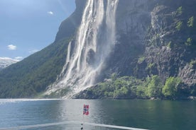 Ålesund-Geiranger-Ålesund Fjord Tour (2 hours in Geiranger)