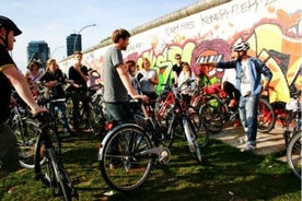 Excursão de bicicleta de 3 horas pelo Terceiro Reich e pelo Muro de Berlim em Berlim