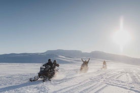 Frá Reykjavík: Gullni hringurinn Super Jeep & Snjósleðatúr