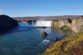 Hverir og fossar, einkaferð um ofurjeppa