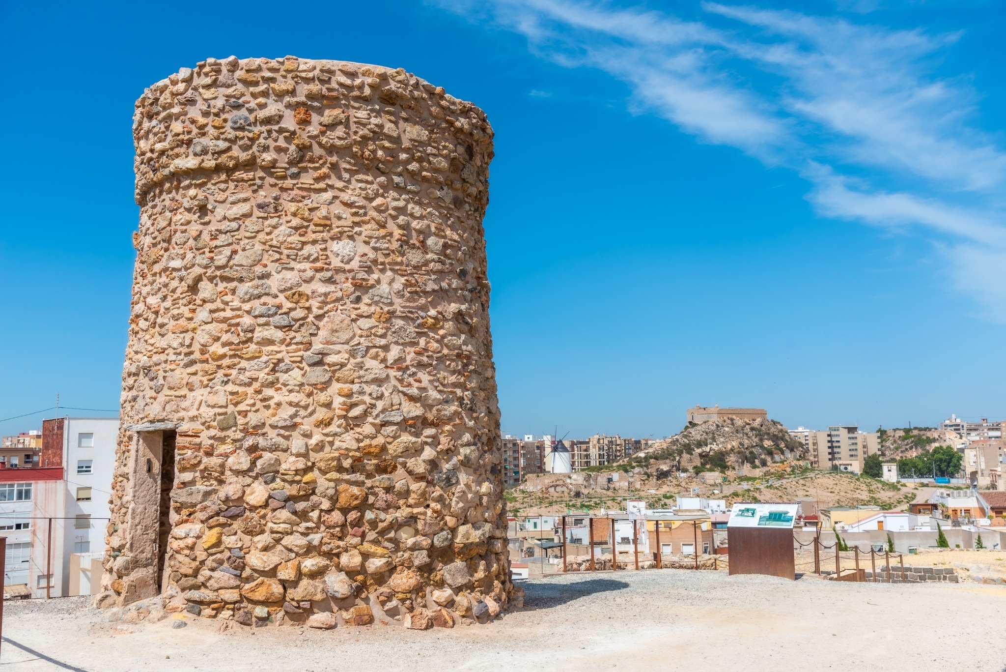 Arqueológico Cerro del Molinete Park travel guide