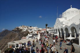 Caminhada panorâmica pelos penhascos da caldeira de Santorini e aventura de cerveja local