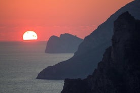 Excursión privada: crucero al atardecer por la costa de Amalfi desde Positano o Amalfi