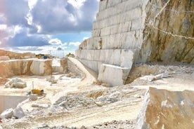 Carrara Marble Tour Small Group uit Viareggio